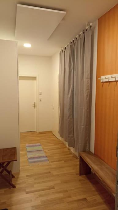 Retrowohnung Im Herzen Von กราซ ภายนอก รูปภาพ